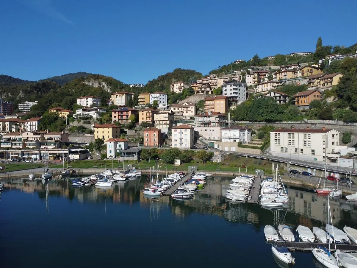 Ostello Del Porto Lovere